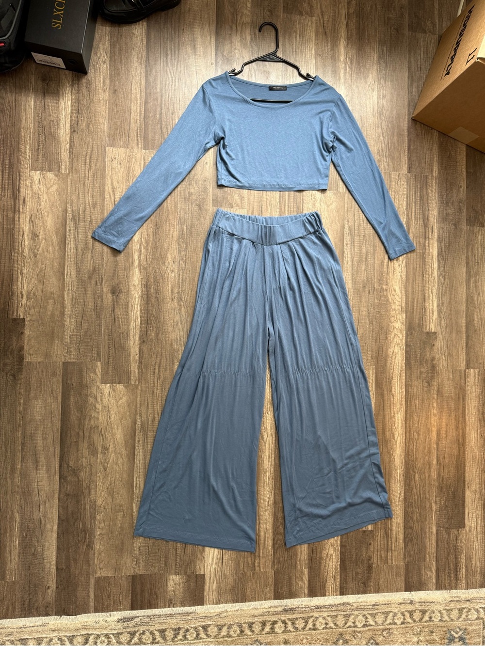 Woman Blue Two-Piece Wide Leg Pants & Crop Top Set – Size S – New With Tag